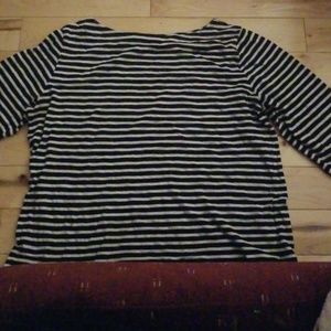 Loft Knit Black & White 3/4 sleeve top